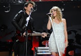 NEW YORK - DECEMBER 11:  John Mayer and Taylor Swift perform onstage during Z100's Jingle Ball 2009 ...