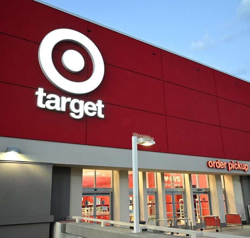 Target's Black Friday 2022 TV deals include $500 off a Samsung Frame.