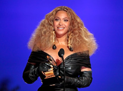 Beyoncé receiving the Best R&B Performance at the 2021 Grammy Awards.