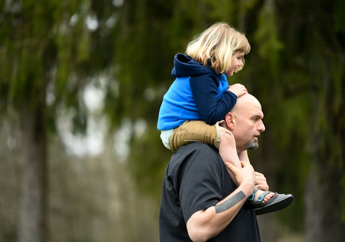 John Fetterman’s Kids Wrote Good Luck Notes On Paper Plates Before Debate