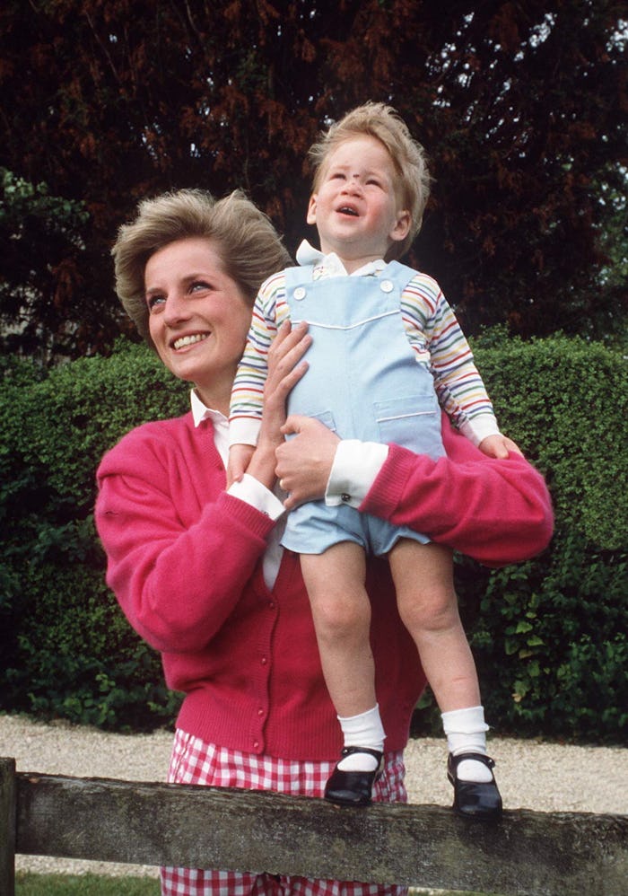 Prince Harry may have been inspired by his mom with his new book.
