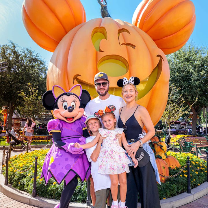 ANAHKate Hudson and her family celebrate her daughter Rani Rose's birthday with Minnie Mouse during ...