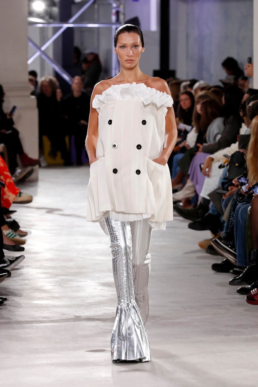 Bella Hadid walks the runway during the Sacai Womenswear Spring/Summer 2023 show 