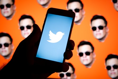 Twitter now let's anyone enjoy 'Celebrity' status with verified accounts