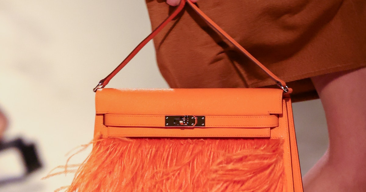 The Spring/Summer 2023 Handbag Trends From Fashion's Most