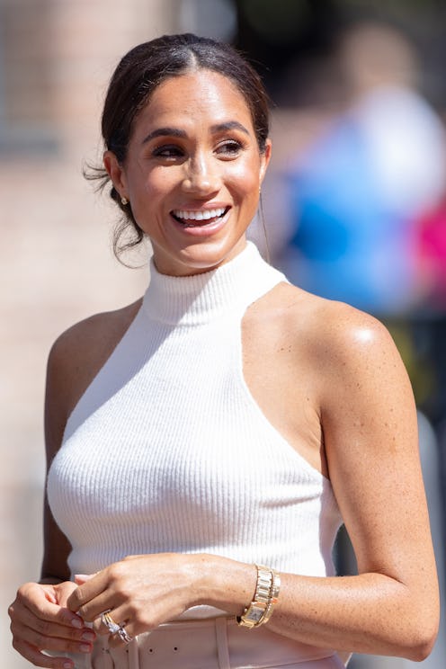 DUSSELDORF, GERMANY - SEPTEMBER 06:  Meghan, Duchess of Sussex arrives at the town hall during the I...