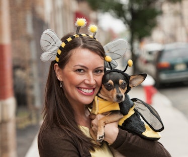 use these bee costume captions on instagram