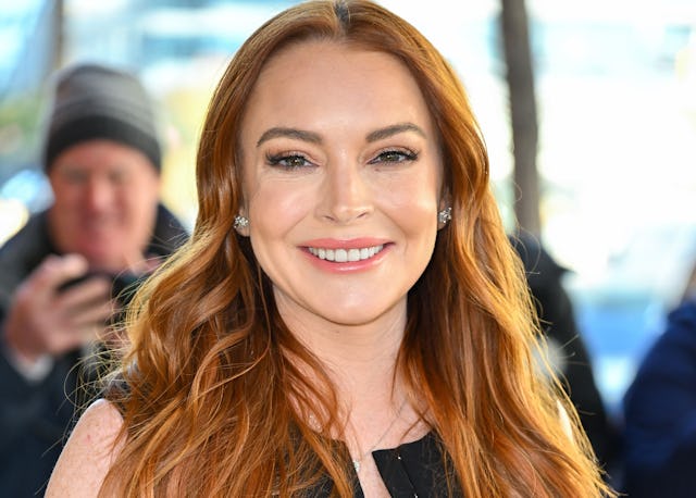 NEW YORK, NEW YORK - NOVEMBER 10: Lindsay Lohan visits "The Drew Barrymore Show" at CBS Broadcast Ce...