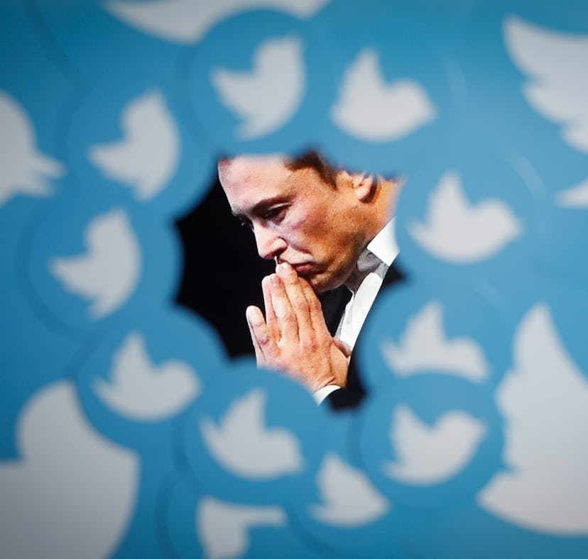 Is Twitter Blue Gone? People are missing a sidebar option.