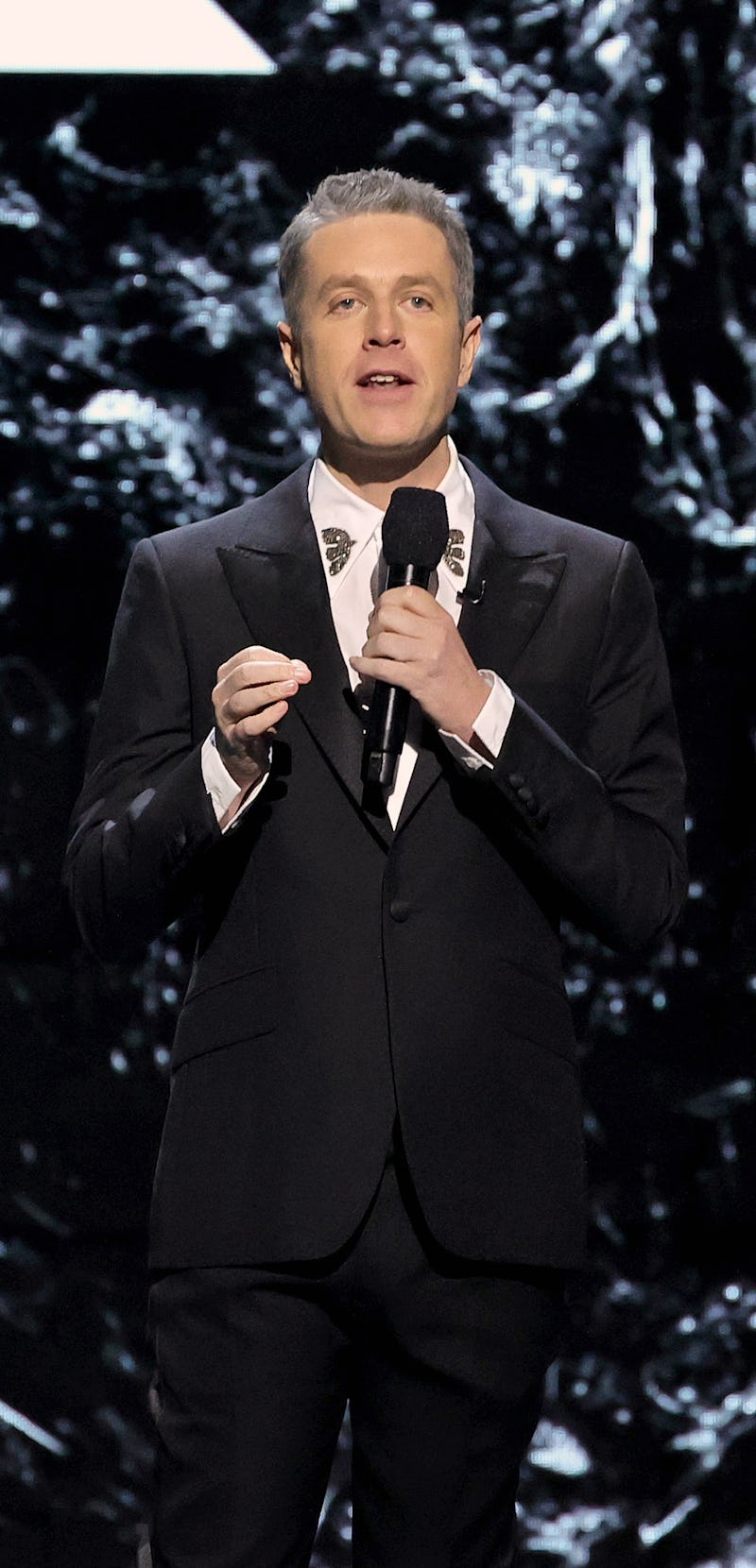 LOS ANGELES, CALIFORNIA - DECEMBER 09: Host Jeff Kealy speaks onstage during The Game Awards 2021 at...