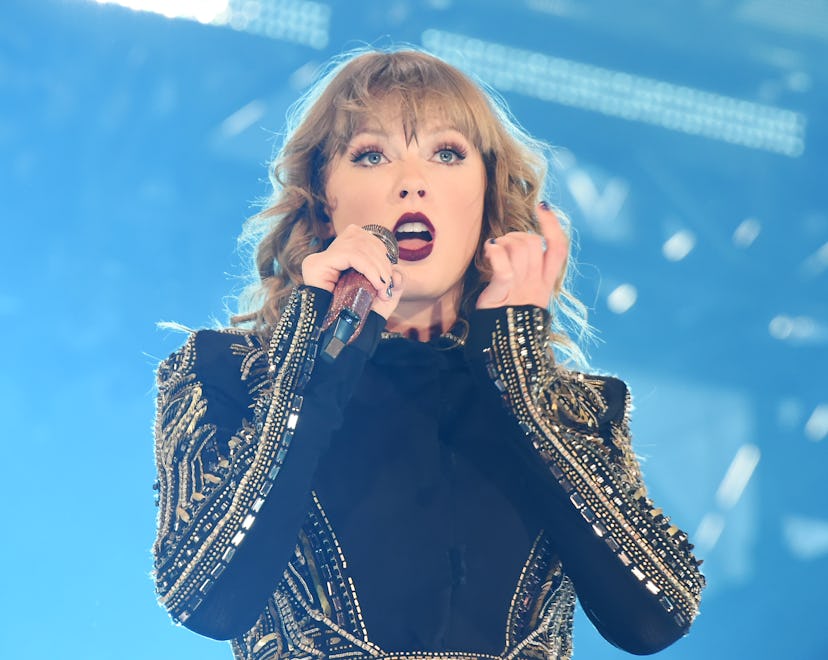 TOKYO, JAPAN - NOVEMBER 20:  Taylor Swift performs at Taylor Swift reputation Stadium Tour in Japan ...