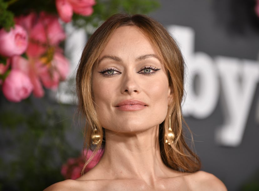 Siren eyes, a TikTok beauty trend, as seen on Olivia Wilde