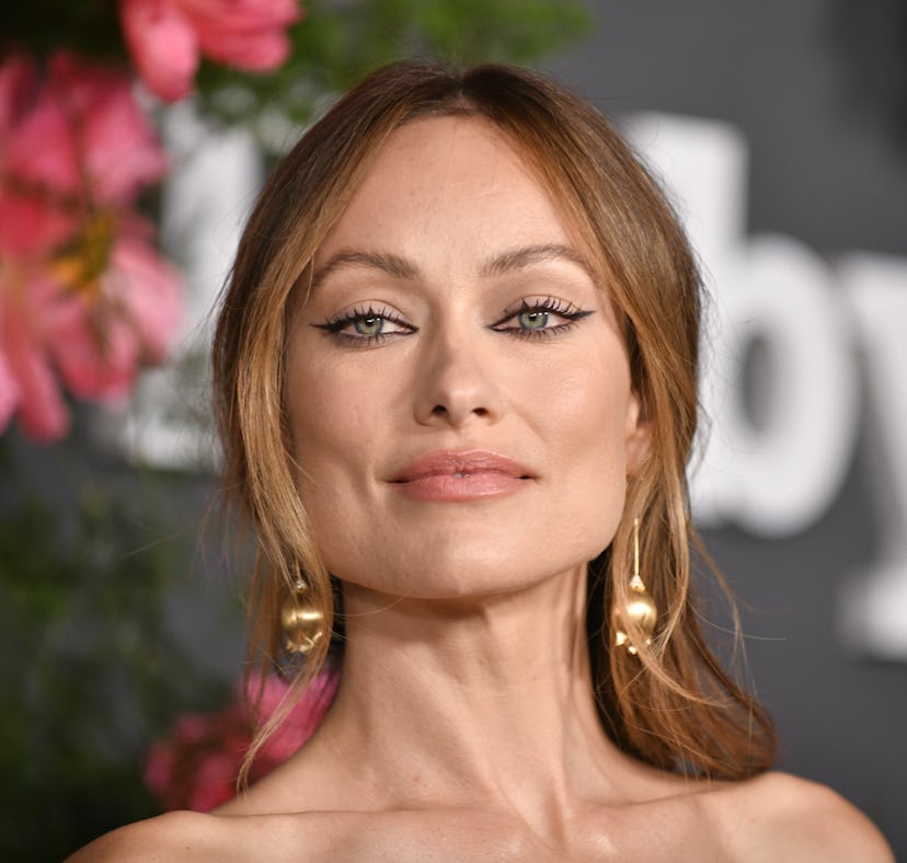 Siren eyes, a TikTok beauty trend, as seen on Olivia Wilde