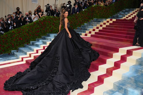 Kendall Jenner Peed In Her Van On The Way To The 2022 Met Gala In Her Prada Dress