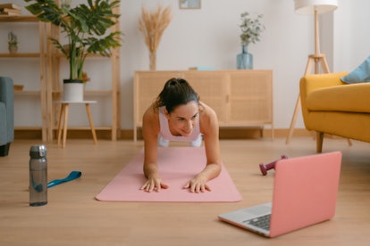 How to build up to a longer plank.