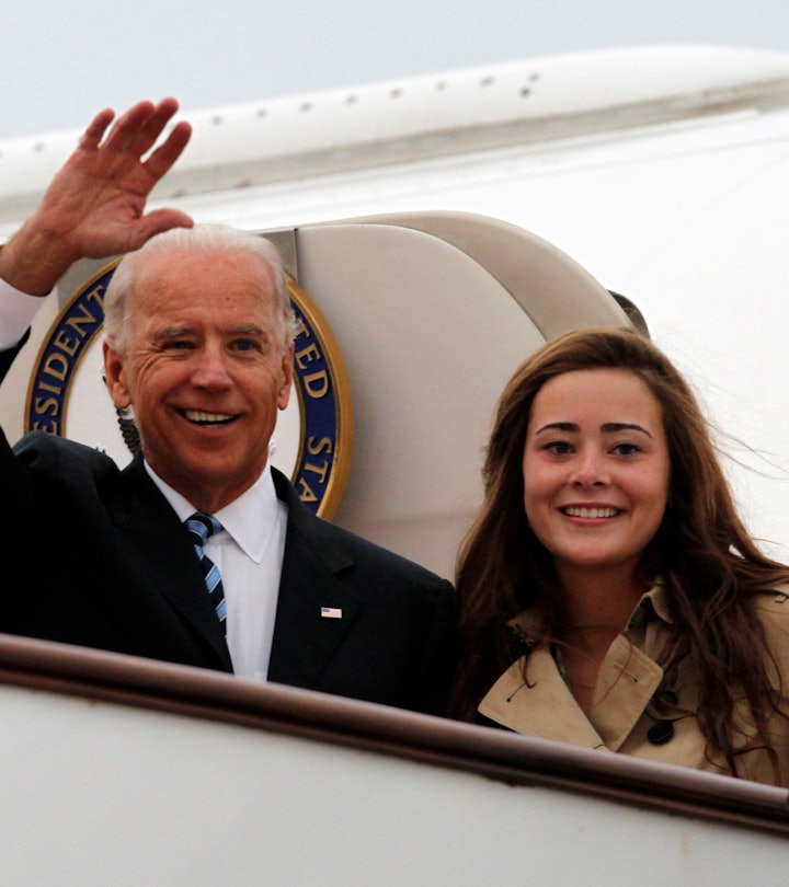 BEIJING, CHINA - AUGUST 17: U.S. Vice President Joe Biden (L) waves with his granddaughter Naomi Bid...