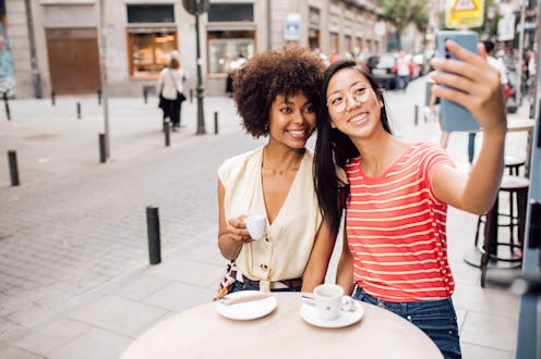A friendship expert's guide on how to use Bumble BFF.