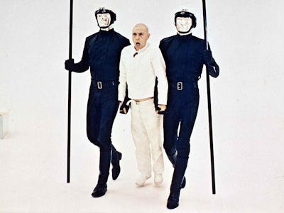 Kino. Thx 1138, Thx 1138, Thx 1138, Thx 1138, Robert Duvall In einer unterirdischen Stadt, wo Gefühl...