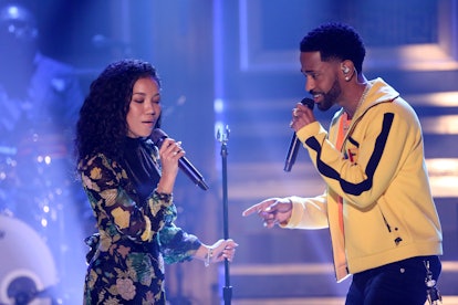 THE TONIGHT SHOW STARRING JIMMY FALLON -- Episode 0754 -- Pictured: (l-r) Singer Jhené Aiko performs...