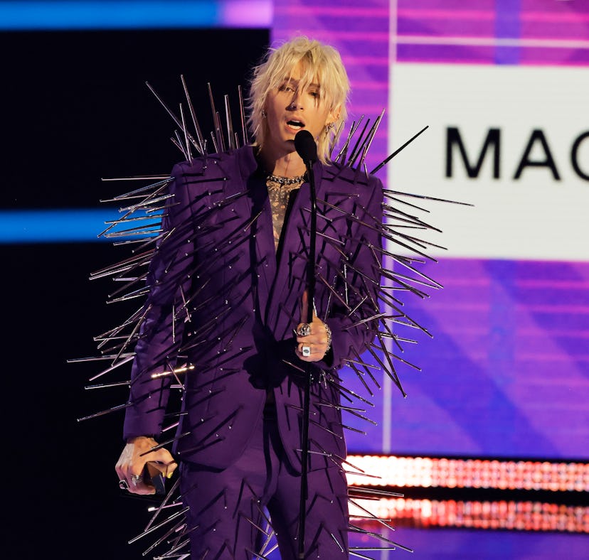 Machine Gun Kelly at the 2022 AMAs