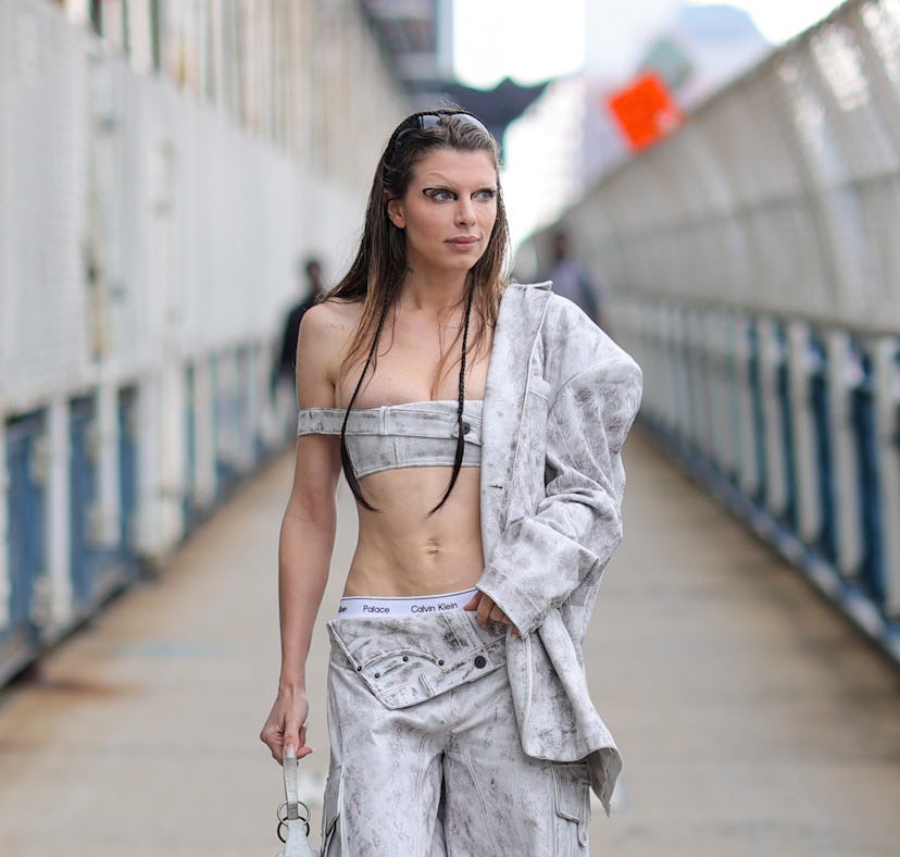 Before constructing a leaf "dress," Julia Fox walked around New York City in a gray crop top and low...