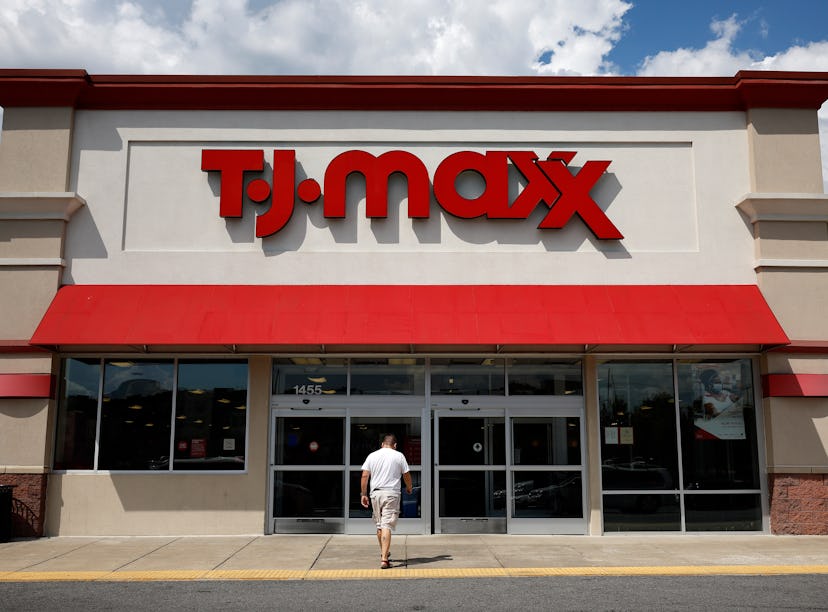 TJ Maxx s Black Friday 2022 Deals Include Major Home Decor Savings tj-maxx-s-black-friday-2022-deals-include-major-home-decor-savings