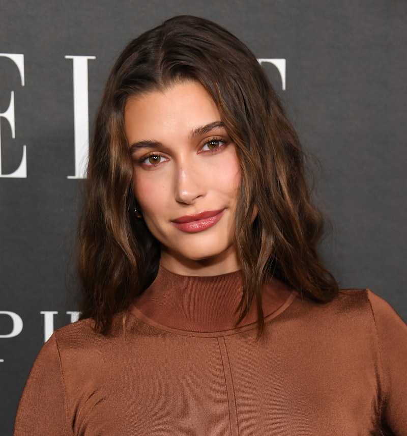 LOS ANGELES, CALIFORNIA - OCTOBER 17: Hailey Bieber attends 29th Annual ELLE Women In Hollywood Cele...