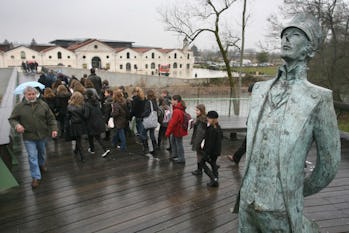 TO GO WITH AFP STORY IN FRENCH BY DOMINIQUE CHABROL - "ANGOULEME 2010, GRANDE VITRINE DE LA BD DU 28...