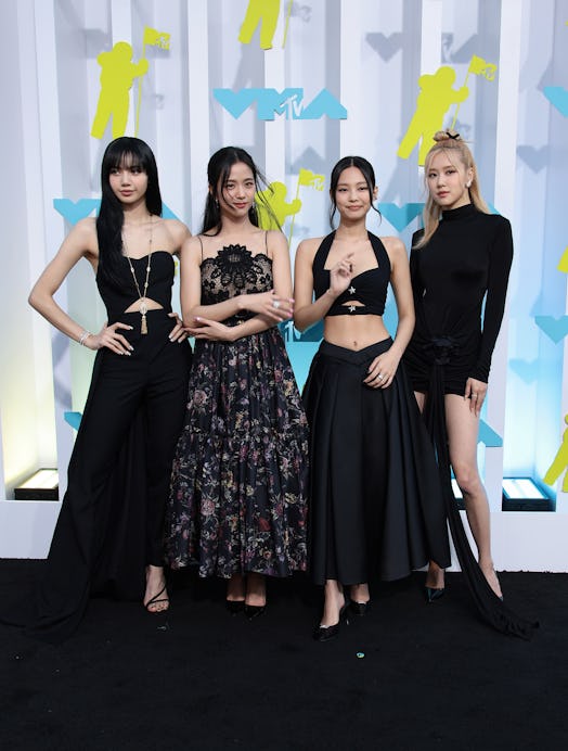 Selena Gomez revealed that before meeting all four members of BLACKPINK, she had previously met only...