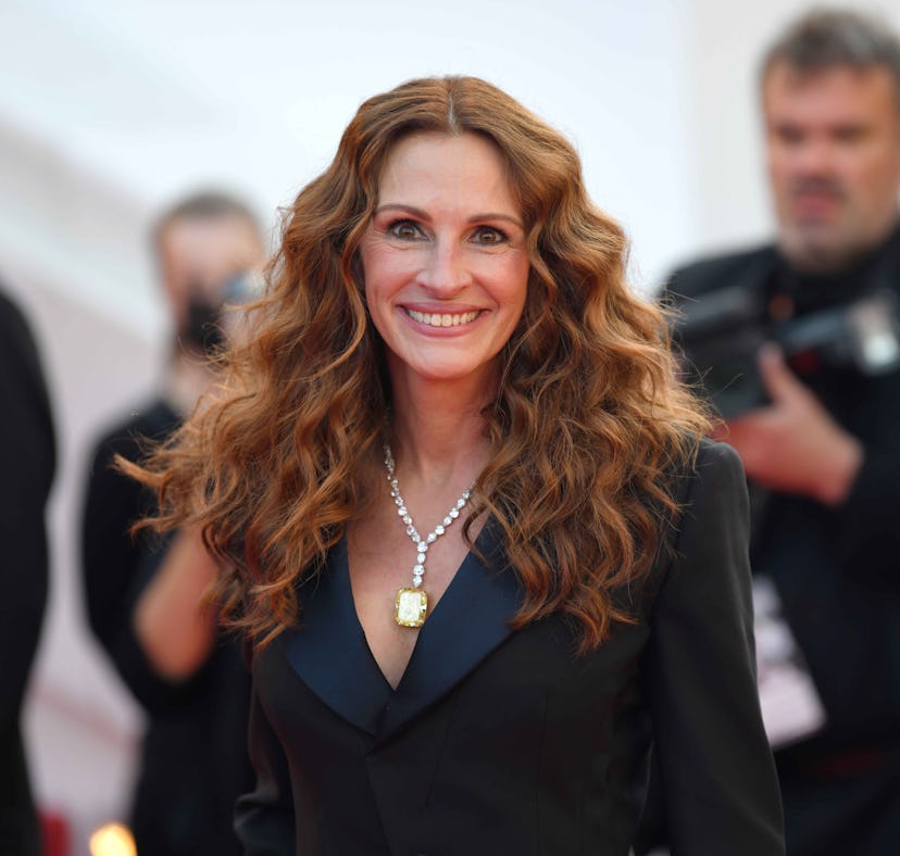 Julia Roberts shared an adorable throwback photo of her twins, Phinneas and Hazel Moder, for their 1...
