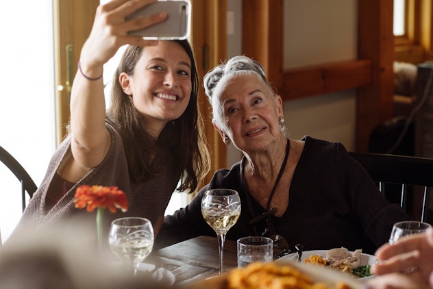    snap a photo of Thanksgiving dinner in a circle of Thanksgiving Instagram captions