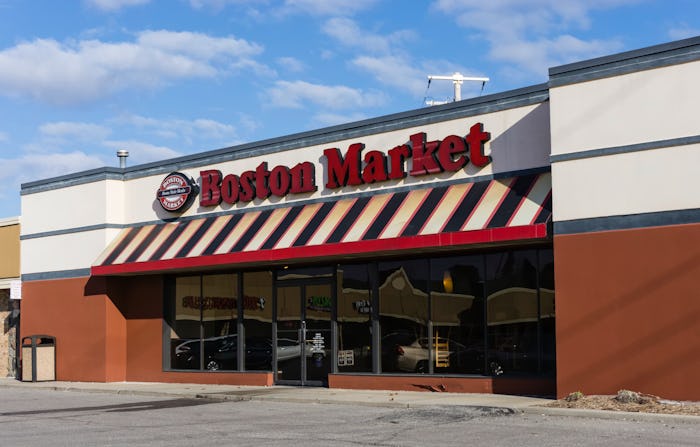 Boston Market Thanksgiving hours 2022: stores are open from 11 a.m. to 10 p.m.