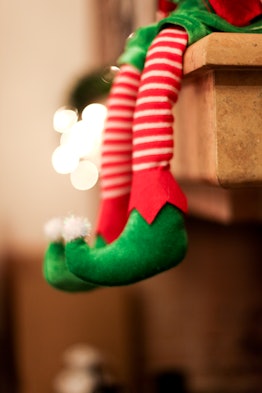 closeup of elf feet sitting on mantel, what to do on elf's last day 
