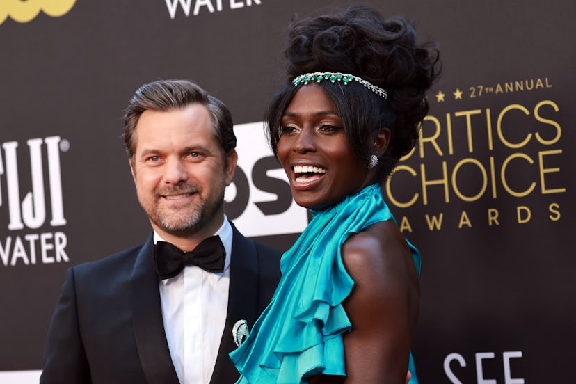 LOS ANGELES, CALIFORNIA - MARCH 13: (L-R) Joshua Jackson and Jodie Turner-Smith attend the 27th Annu...