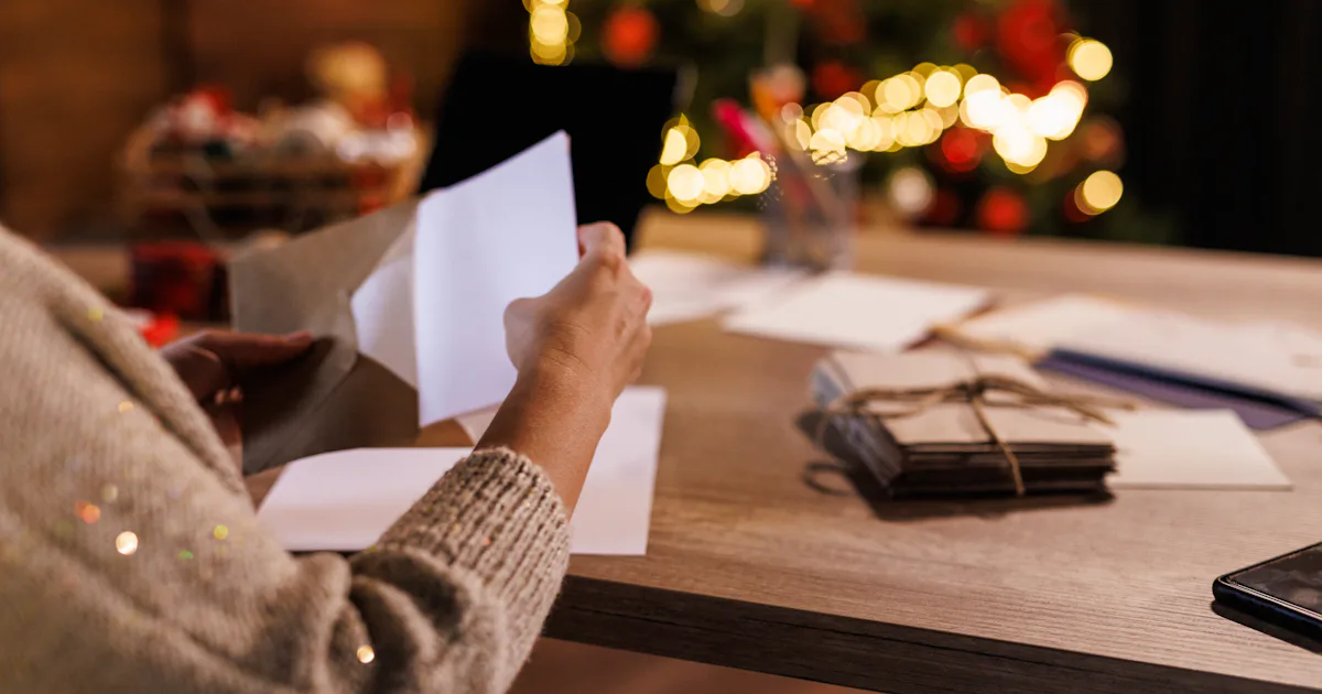 What To Write In A Christmas Card: 100 Holiday Greetings To Try