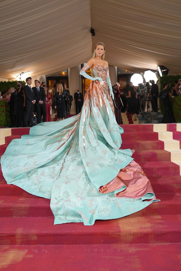 Blake Lively arrives at The 2022 Met Gala Celebrating "In America: An Anthology of Fashion"