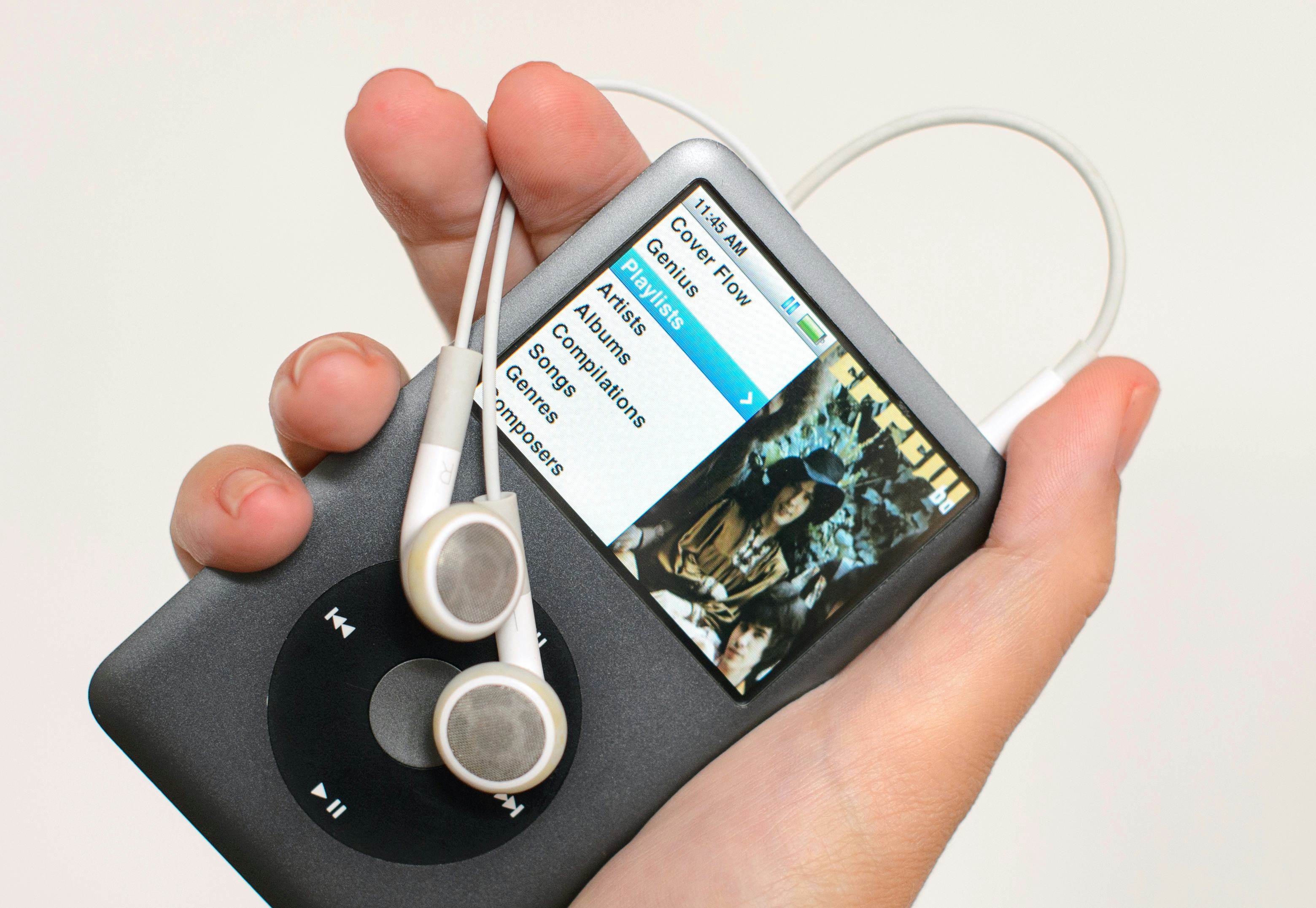 Why I'm keeping my iPod Classic even though Apple's killed the iPod for  good