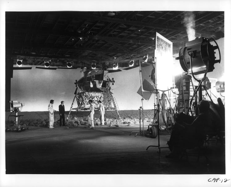 James Brolin, O.J. Simpson, and Sam Waterston off-camera shot from the film 'Capricorn One', 1978. (...