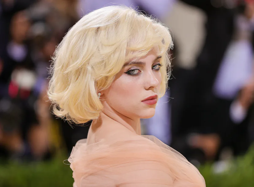 Why Billie Eilish s Blond Hair Made Her Feel Uncomfortable why-billie-eilish-s-blond-hair-made-her-feel-uncomfortable