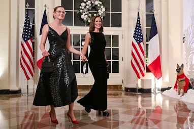 US actress Jennifer Garner and her daughter Violet Affleck arrive at the White House to attend a sta...