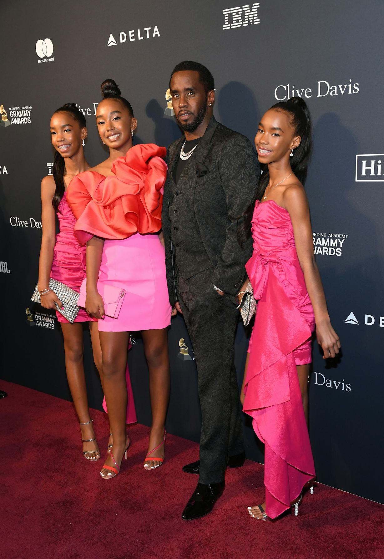 Diddy Gifts Twin Daughters Range Rovers For 16th Birthday