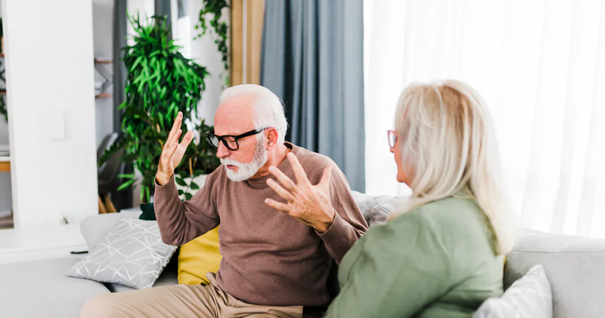 7 Signs Of Toxic Grandparents And How To Address Their Behavior 7 Signs Of Toxic Grandparents And How To Address Their Behavior