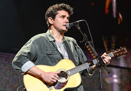 SAN JOSE, CALIFORNIA - DECEMBER 02: John Mayer performs at Alice 97.3's Alice In Winterland at SAP C...