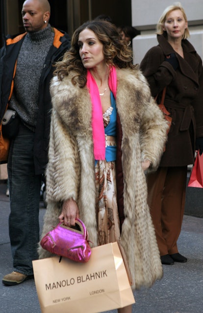 Sarah Jessica Parker filming for 'Sex and the City' in Manhattan in New York City, New York 