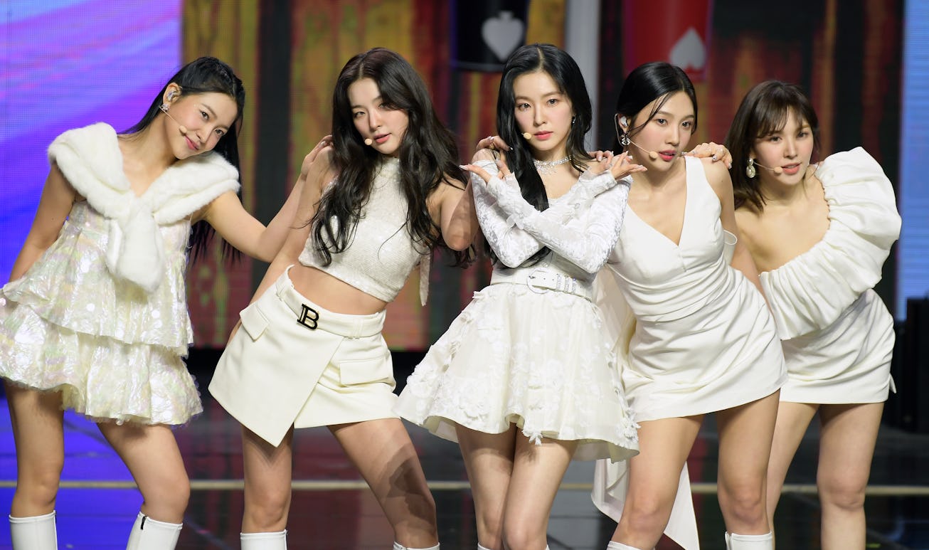 SEOUL, SOUTH KOREA - JANUARY 27: Red Velvet performs during the 11th Gaon Chart Music Awards at Jams...