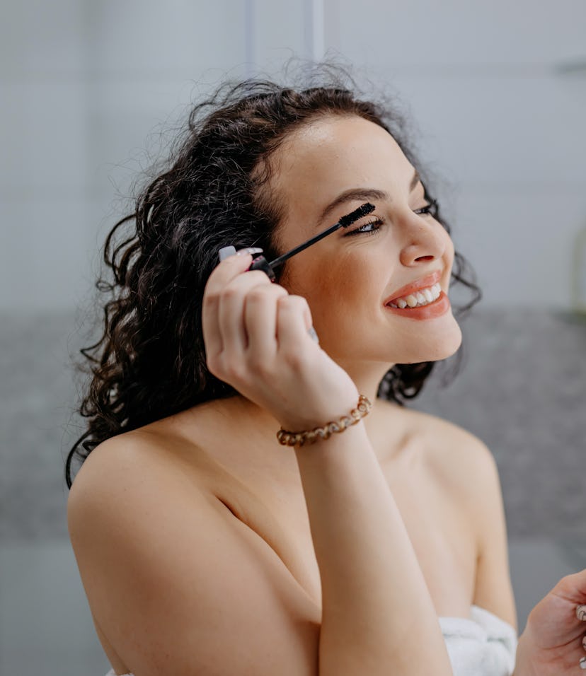 How to do the perfect driver's license makeup