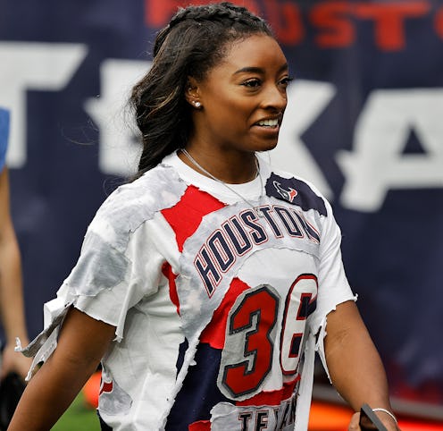 HOUSTON, TEXAS - OCTOBER 02: Olympian Simone Biles at NRG Stadium on October 02, 2022 in Houston, Te...