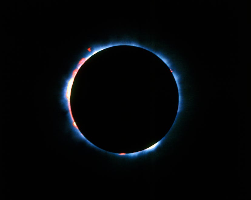 give birth during an eclipse