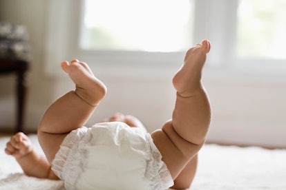 a baby in a diaper in an article about is cornstarch good for diaper rash