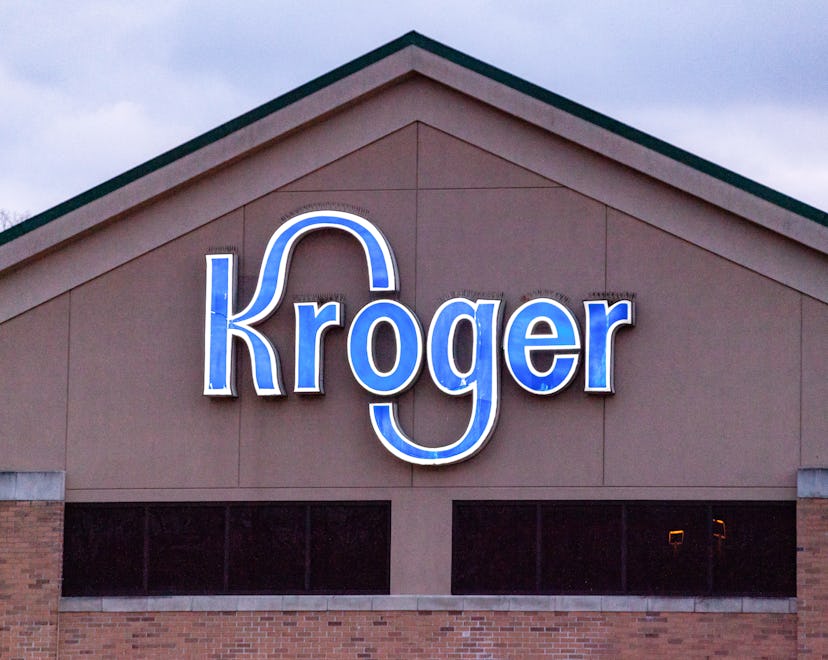 Front sign of a Kroger grocery store, in an article about Kroger's 2022 Christmas hours on Christmas...